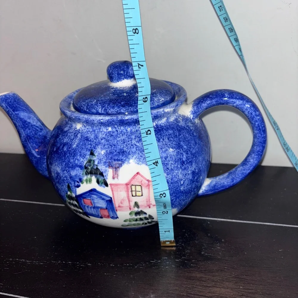 Vintage Marketplace Made in Italy‎ 1993 | Holiday Themed Christmas Cabin Teapot